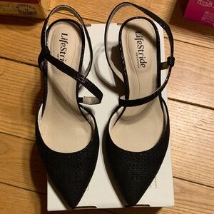 Life Stride Black Textured Heels size 6.5 wide